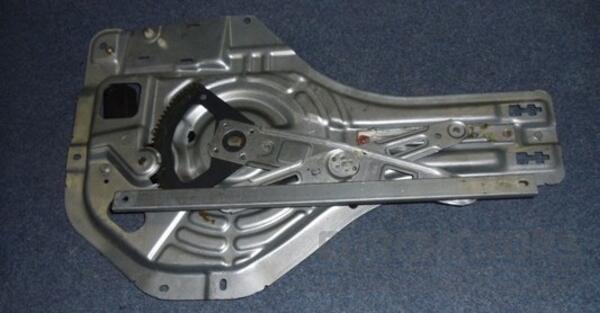 Стеклоподьемник задний левый электр Hyundai Tucson 2004-2009 83470-2E010 5690 - 2
