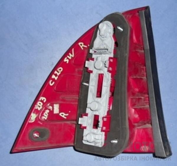 Фонарь правый универсал Mercedes C-class (W203) 2000-2007 2038202464 7986 - 2