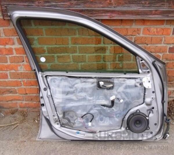 Скло двері переднє ліве Nissan Maxima (A33) 2000-2006 8826-05 - 2