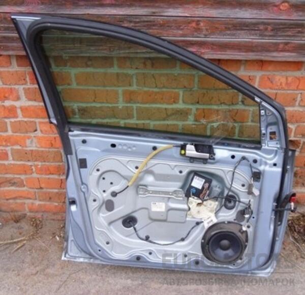Скло двері переднє ліве Ford Focus (II) 2004-2011 8830-04 - 2