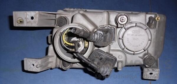 Фара правая Hyundai Trajet 2000-2008 921023A000 9542 - 2