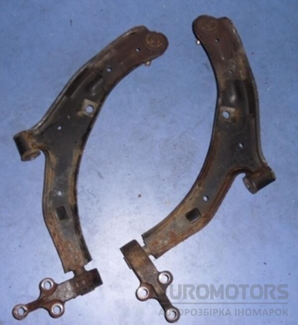 Важіль передній правий нижній Nissan Almera (N16) 2000-2006 5450095F0A 10141-01 - 2
