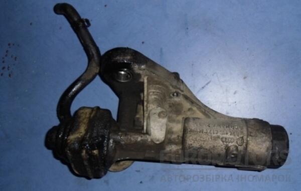 Корпус (кронштейн) масляного фильтра VW LT 2.5tdi (II) 1996-2006 74115417 10865 - 2