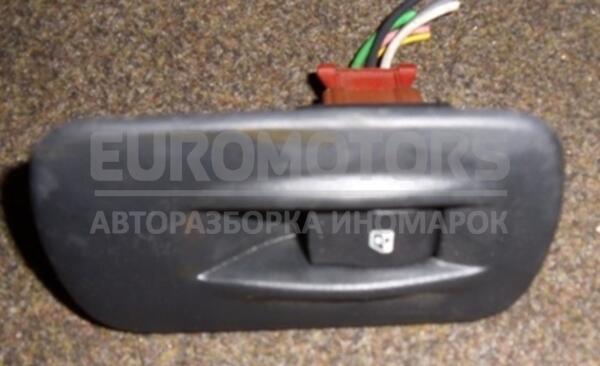 Кнопка стеклоподъемника передняя правая Opel Vivaro 2001-2014  12326  euromotors.com.ua
