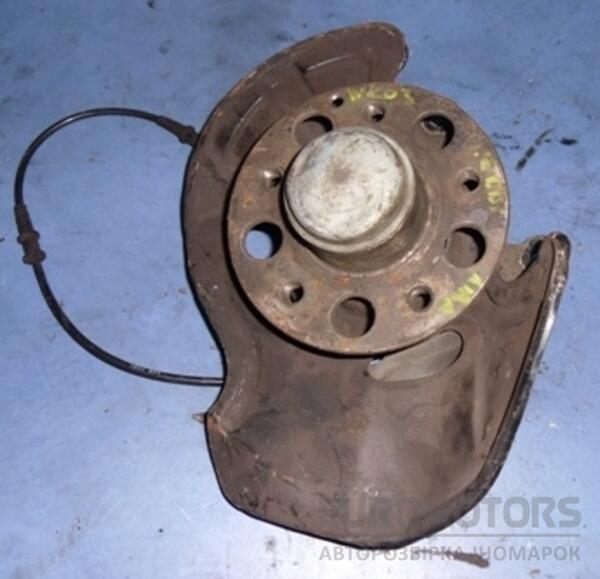 Поворотний кулак лівий з ABS в зборі ступиця Mercedes C-class 2.2cdi (W203) 2000-2007 13098 - 2