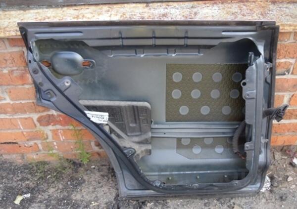 Дверь задняя левая VW Touareg 2002-2010 7L0833361A 15185 - 2