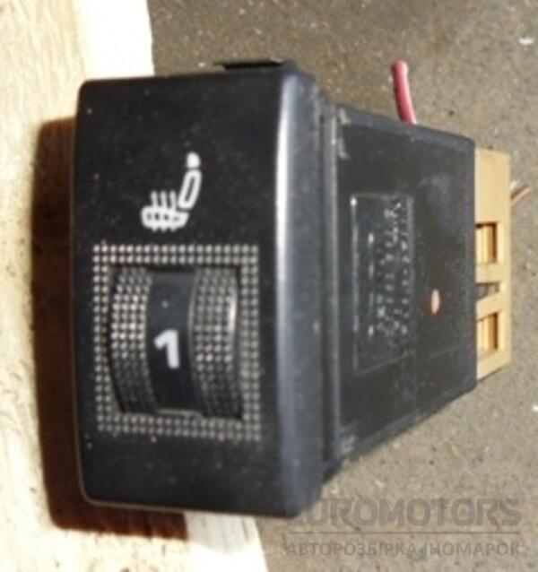 Кнопка обігріву сидіння Audi S8 (D2) 1996-2002 4d0963563d 16682 - 2
