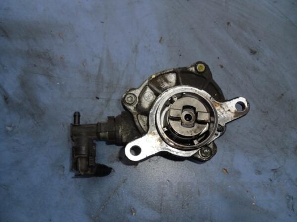 Вакуумный насос Renault Master 2.2dCi, 2.5dCi 1998-2010 8200640105 17895 - 2