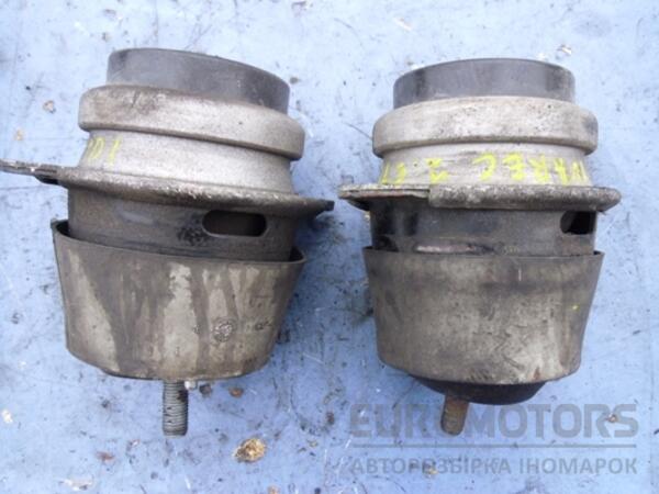 Подушка двигуна ліва = права VW Touareg 2002-2010 7L6199131c 13530 - 5