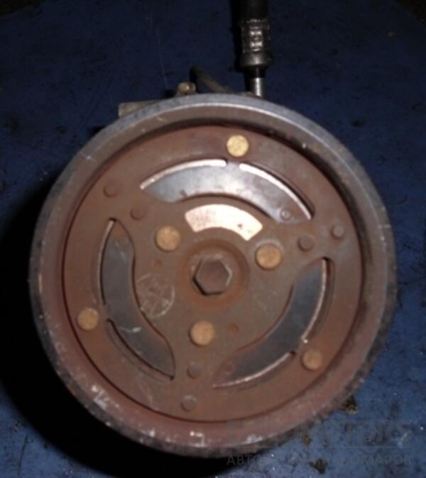 Компрессор кондиционера Toyota Corolla 2.0d D-4D (E12) 2001-2006 4472206361 18727 - 3