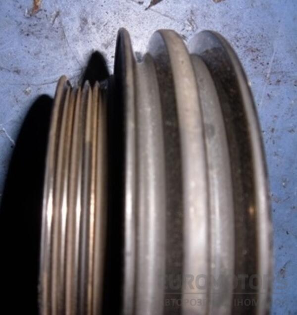 Шків помпи 4 + 2 потічків Hyundai H1 2.5td 1997-2007 18950 - 2