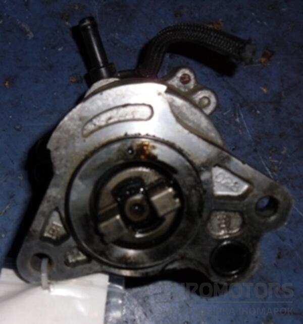 Вакуумний насос Toyota Rav 4 2.0td D-4D 2000-2005 2930027010 20275 - 2