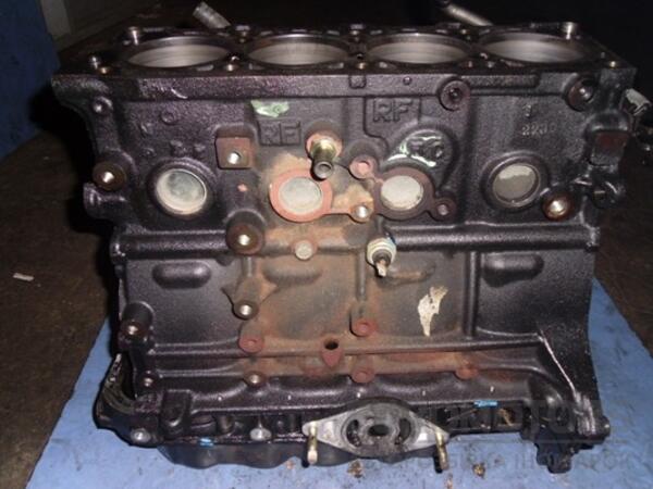 Блок двигуна Mazda 6 2.0di 2002-2007 RF5C 21680 - 3