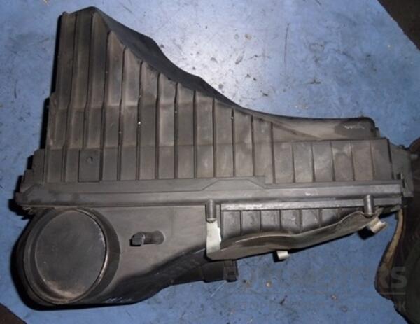 Корпус воздушного фильтра правый VW Touareg 2.5tdi 2002-2010 7L0129607 21789 - 2