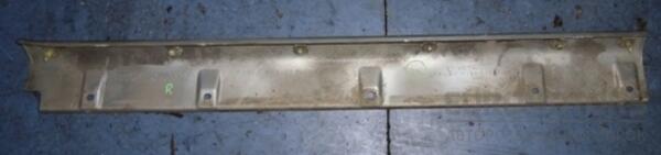 Накладка порога передня права Toyota Land Cruiser Prado (90) 1996-2002 7580560020 22581 - 2