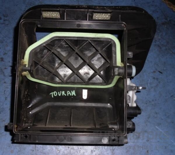 Корпус отопителя 2 заслонки VW Touran 2010-2015 1k1820303 22618 - 2