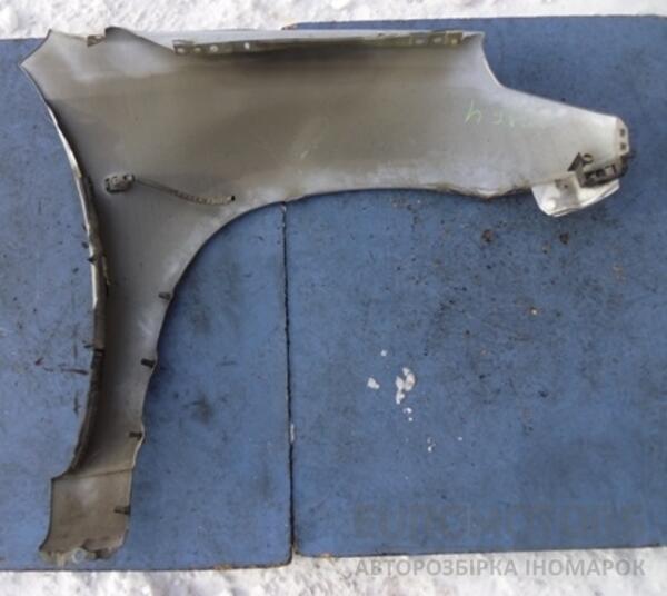 Крыло переднее левое -03 Toyota Rav 4 2000-2005 23007 - 2