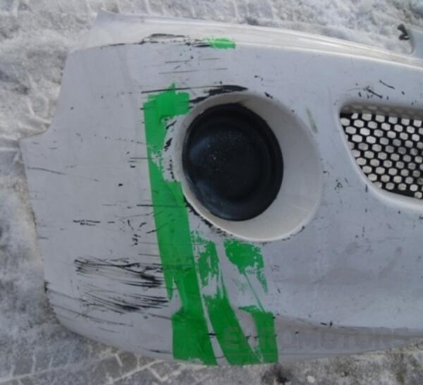 Бампер передній під противотуманки 00- Hyundai H1 1997-2007 865104A000 23245 - 3