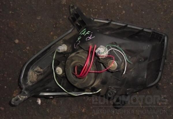 Фара правая (-03) Toyota Rav 4 2000-2005 8111042180 25320 - 2