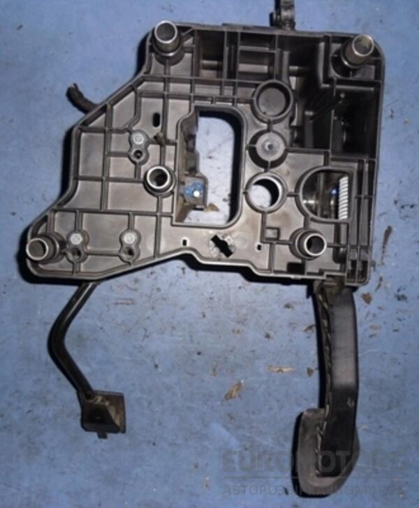 Педаль зчеплення МКПП Citroen C5 2.0hdi 16V 2008-2017 25389-01 - 2