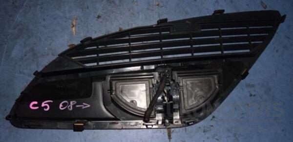 Дефлектор повітряний верхній (на торпеду) Citroen C5 2008-2017 9682419677 25401 - 2