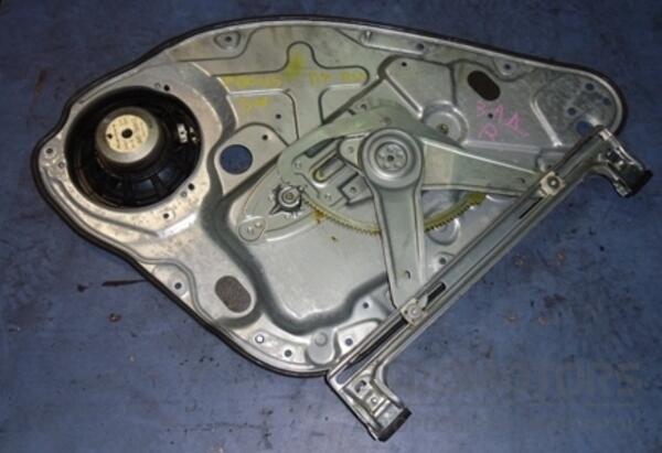 Стеклоподъемник задний правый электр Ford Focus (II) 2004-2011 3M51R27000DA 26616 - 2