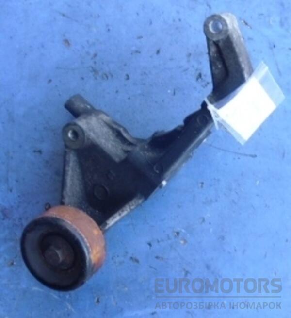 Кронштейн генератора Hyundai H1 2.5crdi 1997-2007 374724A000 28068 - 2