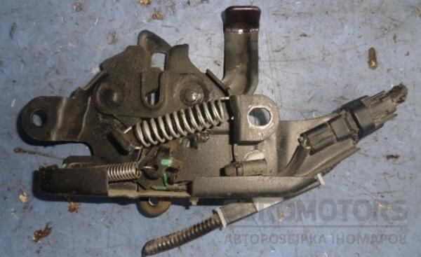 Замок капота Toyota Yaris 2006-2011 535100D261 28588 - 2