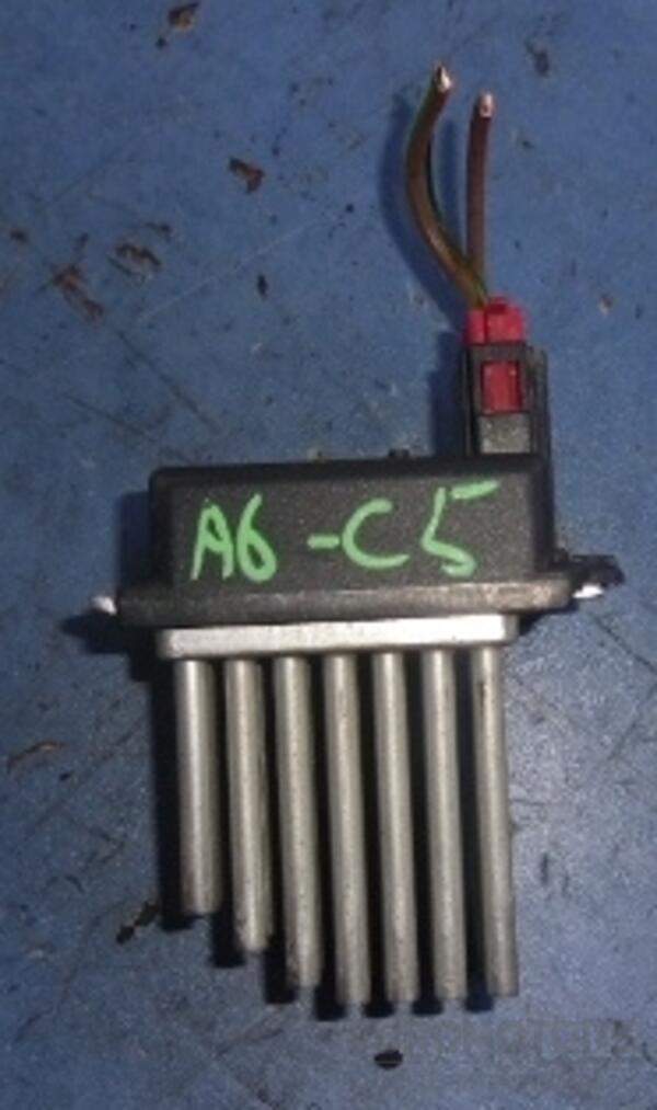 Резистор печки с кондиционером Audi A6 (C5) 1997-2004 4B0820521 24890 - 2