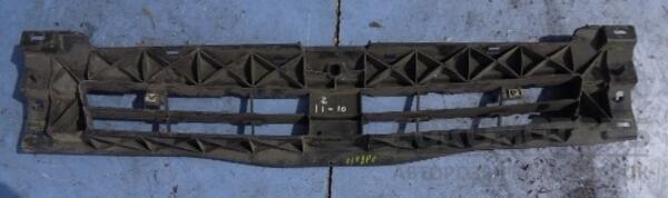 Кронштейн бампера передній центр 06- Renault Trafic 2001-2014 620300101R 29796 - 2
