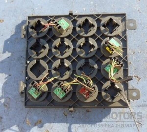 Консоль (накладка под кнопки ) Iveco Daily (E3) 1999-2006 504057704 30070 - 2