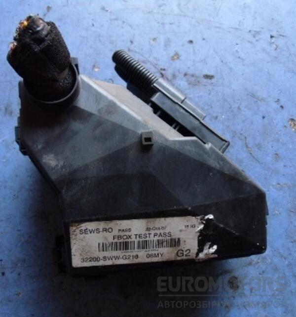 Блок предохранителей моторного отсека Honda CR-V 2.0 16V 2007-2012 32200SWWG213 30151 - 2