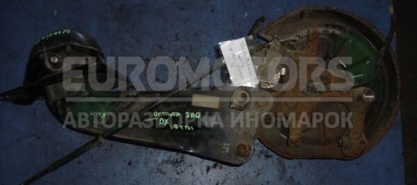 Накладка опорного кронштейна правая Skoda Octavia (A5) 2004-2013 1K0501476 30659 euromotors.com.ua