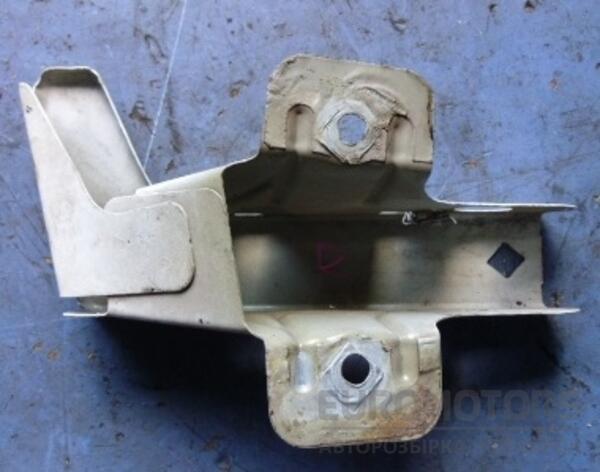 Кронштейн кріплення крила переднього правого Renault Trafic 2001-2014 8200523291 31235 - 2