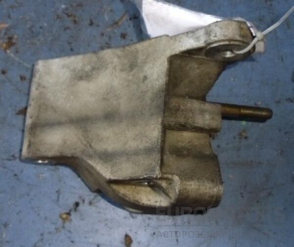 Кронштейн двигуна правий Citroen Jumper 2.3jtd 2002-2006 500394523 31728 - 2