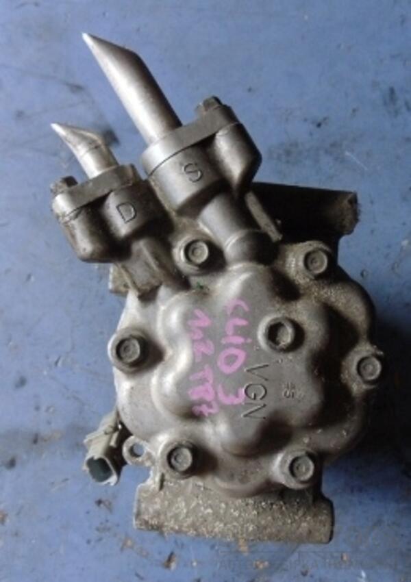 Компресор кондиціонера Renault Clio 1.2 16V Turbo (III) 2005-2012 8200819568 32017 - 2