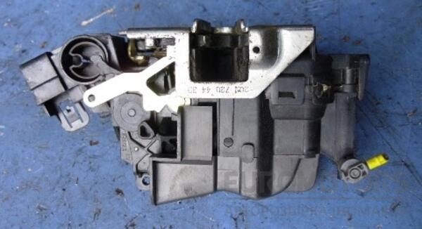 Замок двері передній правий Mercedes E-class (W210) 1995-2002 2027204435 32705 - 2