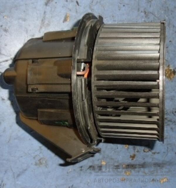Моторчик печки (крыльчатка поломана) Citroen C3 2009-2016 t4054001 33683 - 2