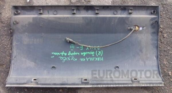 Накладка кузова права бічна перед задньою аркою Iveco Daily (E3) 1999-2006 500334419 34327 - 2