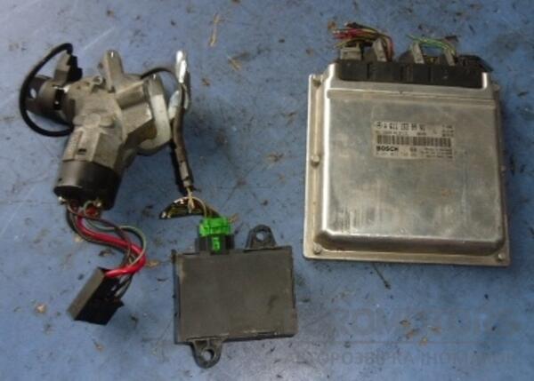 Блок управління двигуном комплект Mercedes Sprinter 2.2cdi (901/905) 1995-2006 A6111530991 34460 - 2