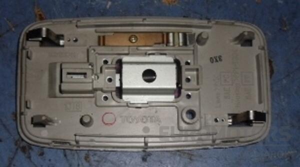 Плафон салонный задний Lexus RX 2003-2009 8124033030B0 35779 - 2