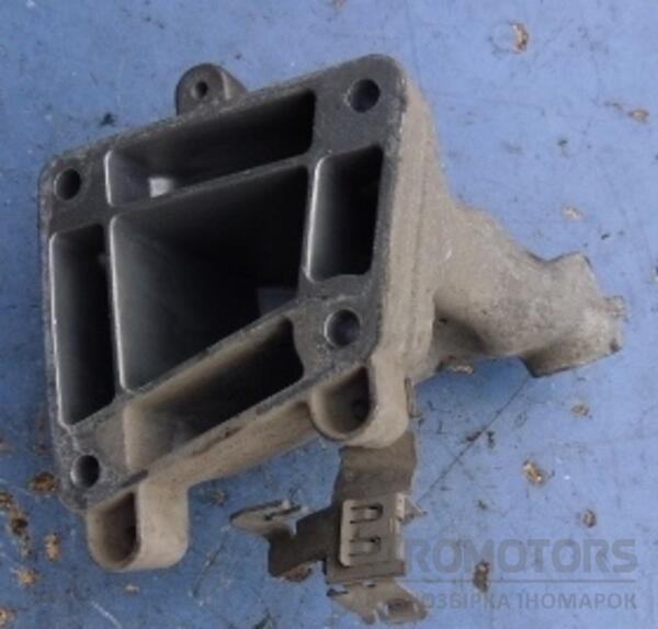 Кронштейн двигателя правый (опора) Mercedes M-Class 3.0cdi (W164) 2005-2011 A6422230304 35973 - 2
