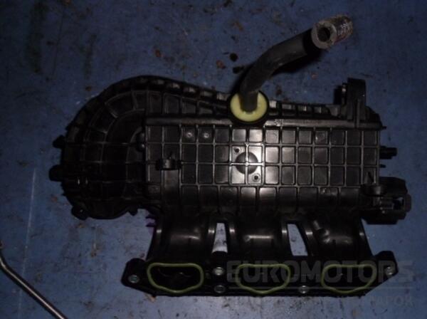 Коллектор впускной Audi A1 1.0tfsi 2010 04c129711d 36099 - 2
