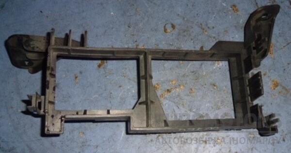 Кронштейн блока предохранителей в багажнике Mercedes M-Class (W164) 2005-2011 A1645451740 36506 - 2