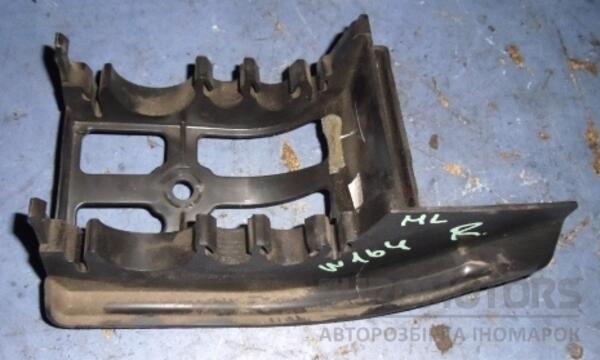 Накладка під капот права Mercedes M-Class (W164) 2005-2011 A1646800825 36555 - 2