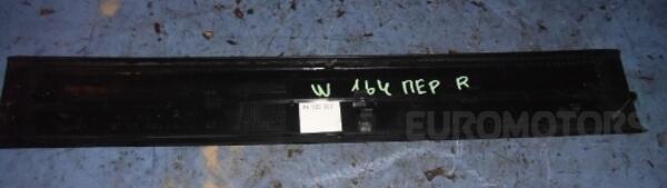 Накладка порога внутрішня передня права Mercedes M-Class (W164) 2005-2011 A1646803435 36889 - 2