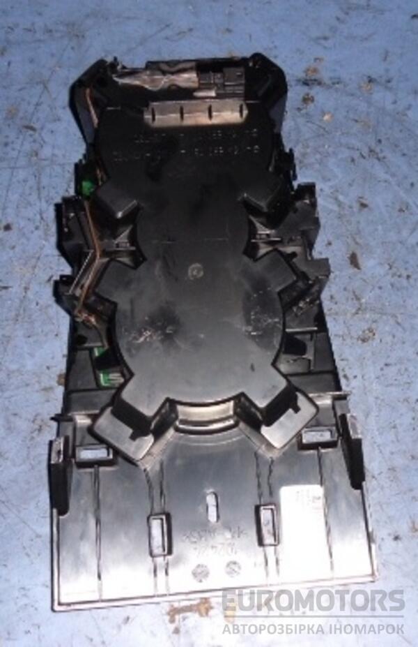 Підсклянник в консоль Mercedes M-Class (W164) 2005-2011 A1646801814 36978 - 2