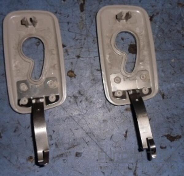 Заглушка кріплення вантажу права Mercedes M-Class (W164) 2005-2011 A2518680239 36988 - 2