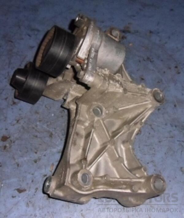 Кронштейн генератора Renault Megane 1.6dCi (III) 2009-2016 117102017r 37450 - 2