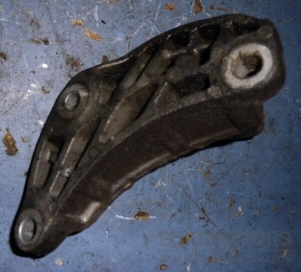 Опора двигуна передня Audi A6 3.0tdi (C6) 2004-2011 4F0199343M 38576 - 2